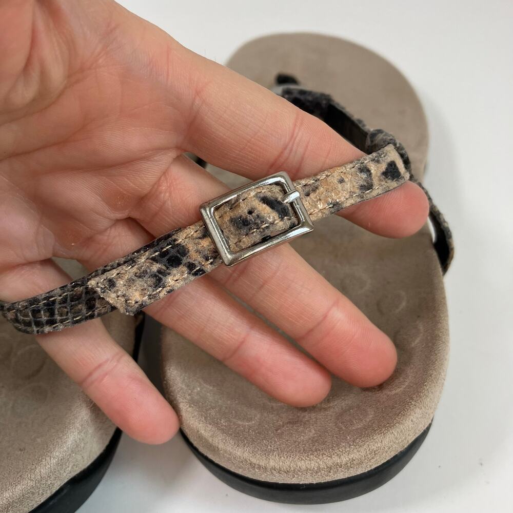 VIONIC Lizbeth Natural Snake Printed Medallion T-strap Thong Sandals WORN - Picture 13 of 16